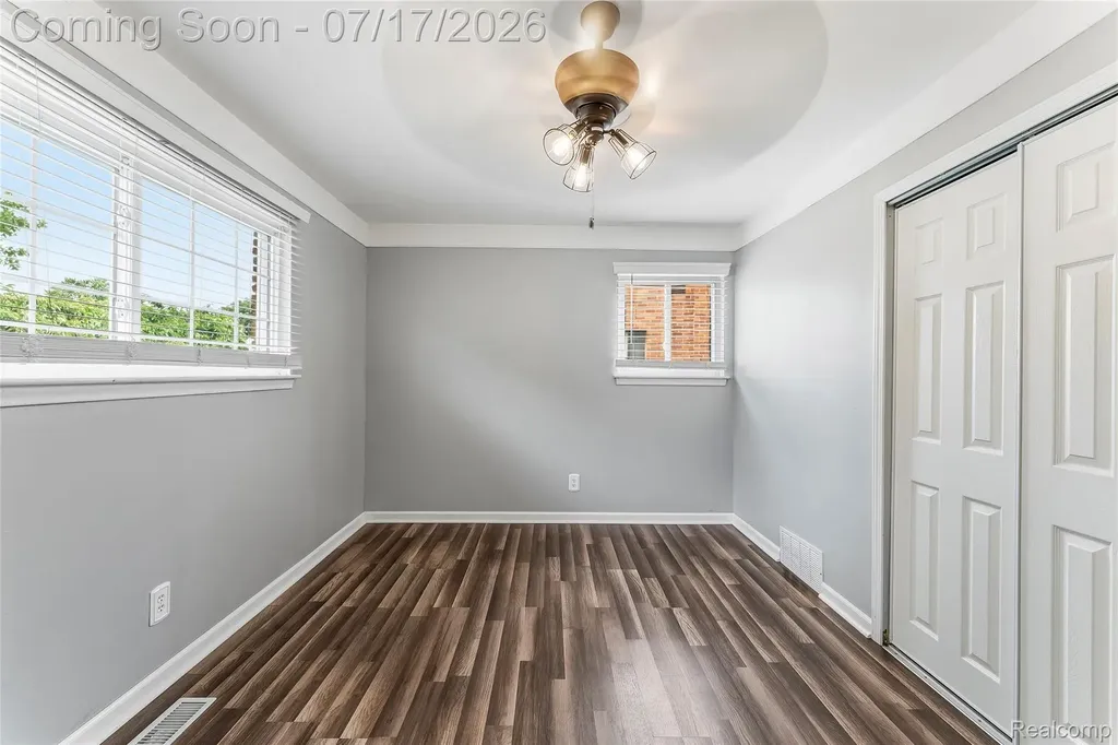 32628 Bertram Drive Westland City MI 48185