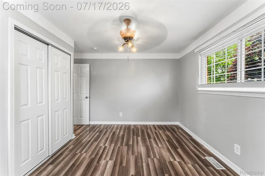 32628 Bertram Drive Westland City MI 48185