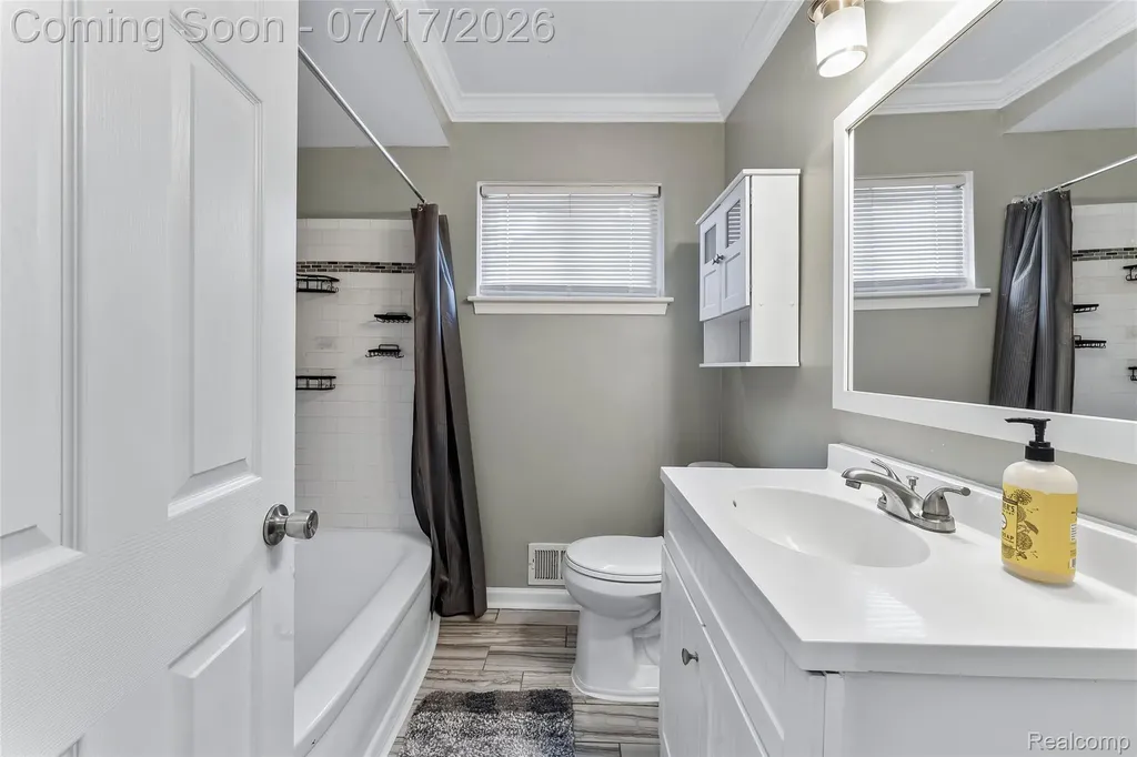 32628 Bertram Drive Westland City MI 48185