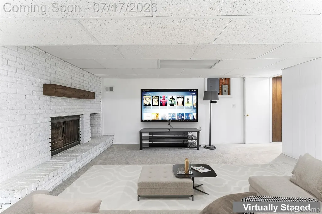 32628 Bertram Drive Westland City MI 48185