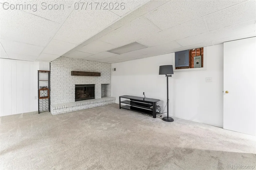 32628 Bertram Drive Westland City MI 48185