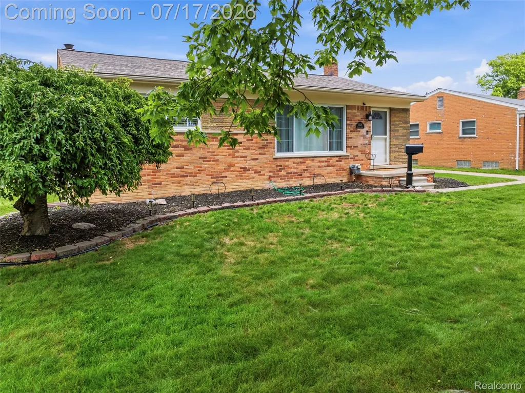 32628 Bertram Drive Westland City MI 48185