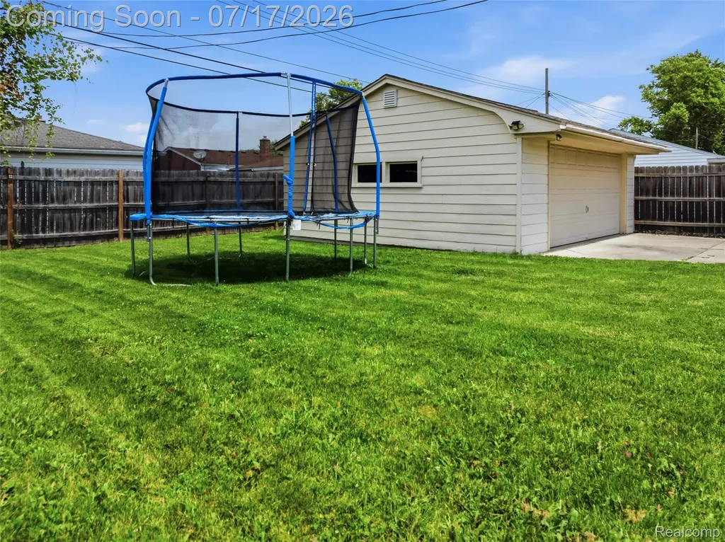 32628 Bertram Drive Westland City MI 48185