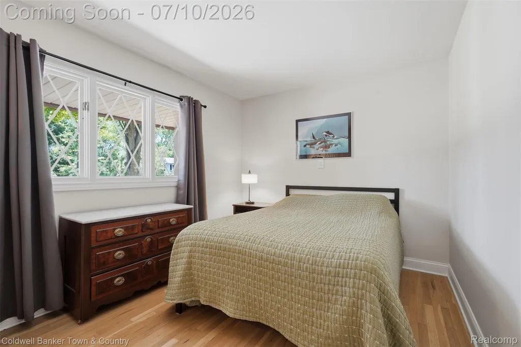 4301 Macqueen Drive West Bloomfield Charter Township MI 48323