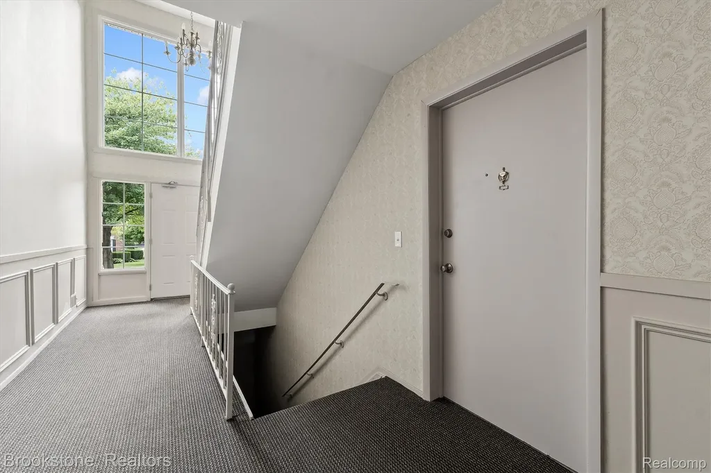 775 E Fox Hills Drive Bloomfield Hills City MI 48304