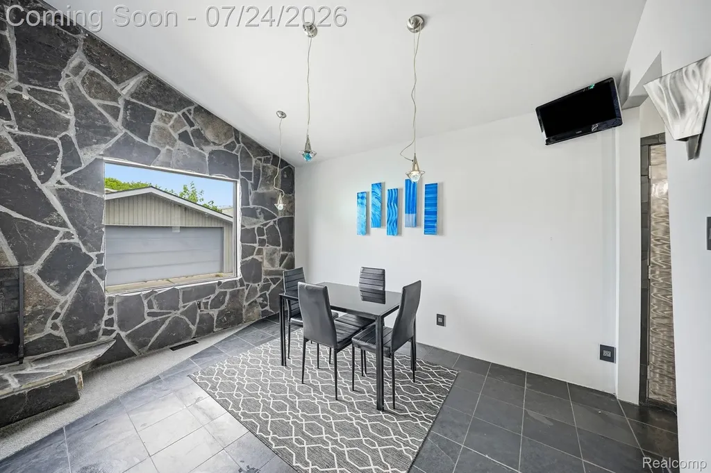 11957 Canterbury Drive Sterling Heights City MI 48312