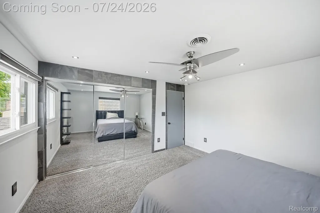 11957 Canterbury Drive Sterling Heights City MI 48312