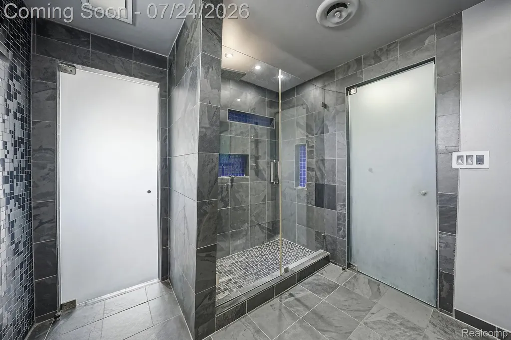 11957 Canterbury Drive Sterling Heights City MI 48312