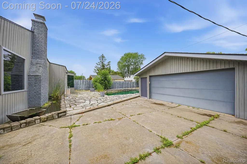 11957 Canterbury Drive Sterling Heights City MI 48312