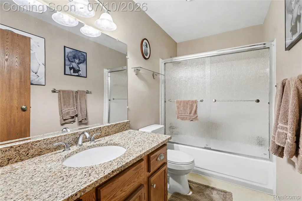 61154 Greenwood Drive South Lyon City MI 48178