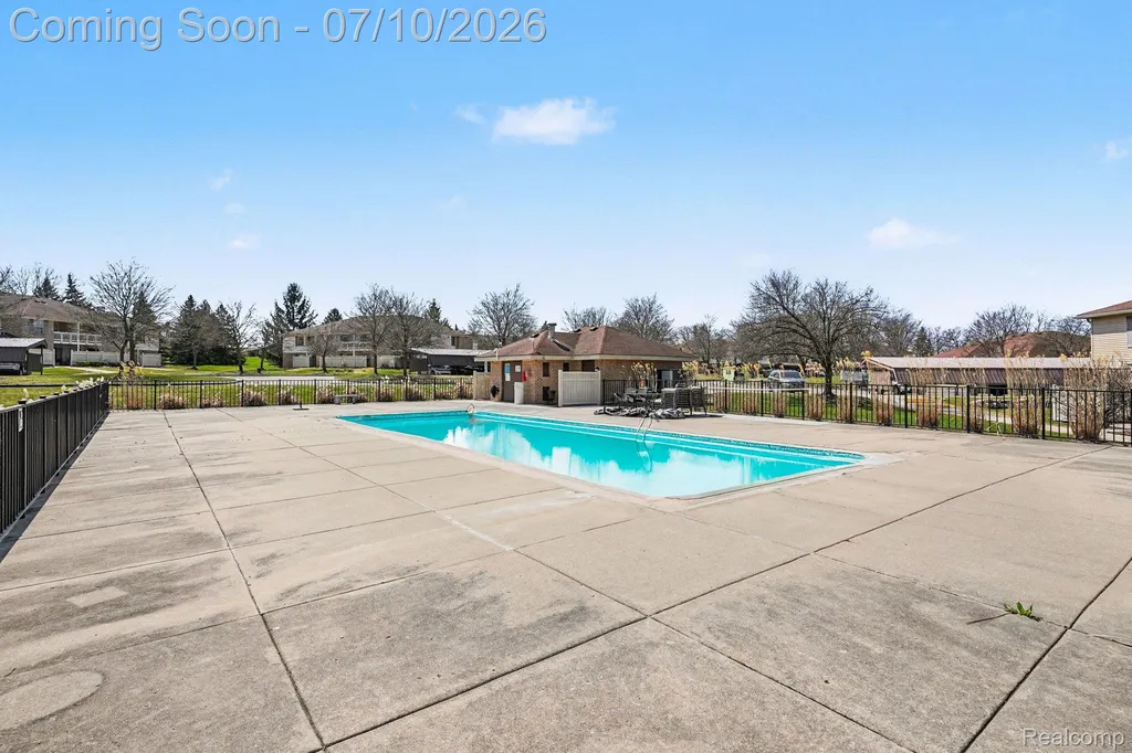 61154 Greenwood Drive South Lyon City MI 48178