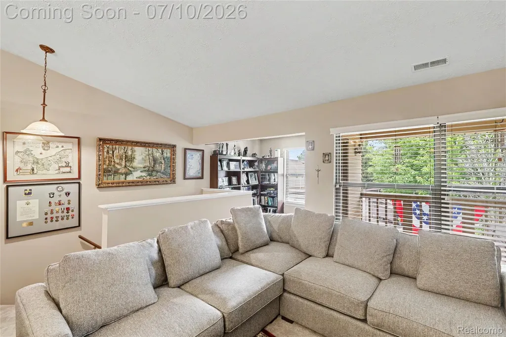 61154 Greenwood Drive South Lyon City MI 48178