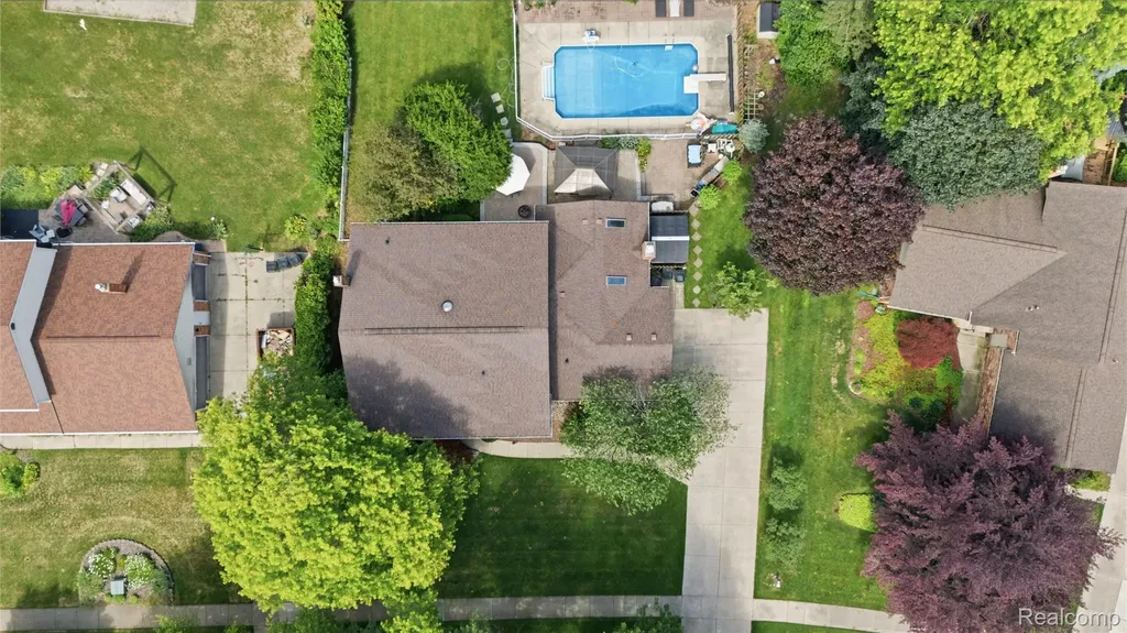 46884 Ben Franklin Drive Shelby Charter Township MI 48315