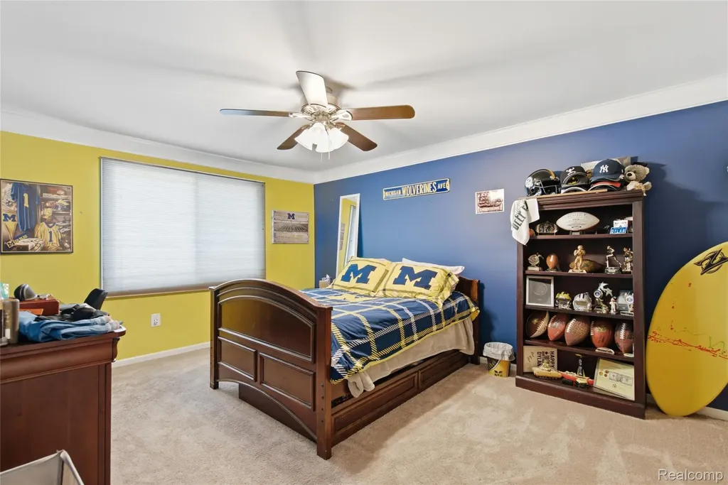 46884 Ben Franklin Drive Shelby Charter Township MI 48315