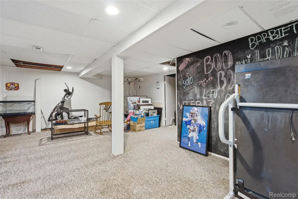 46884 Ben Franklin Drive Shelby Charter Township MI 48315