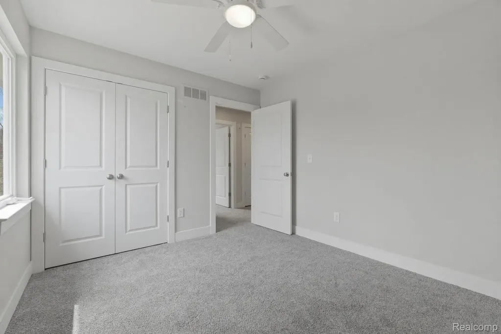 2359 Baltimore Davison City MI 48423