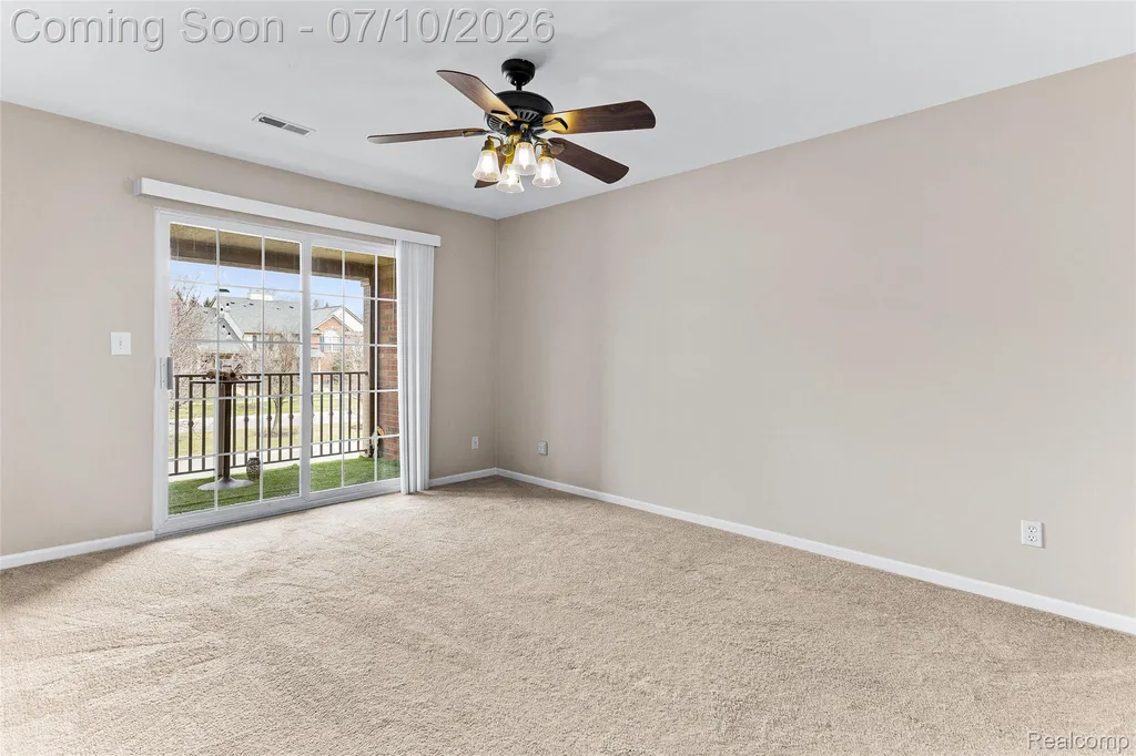 3553 Oakmonte Boulevard Oakland Charter Township MI 48306