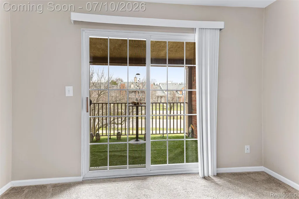 3553 Oakmonte Boulevard Oakland Charter Township MI 48306