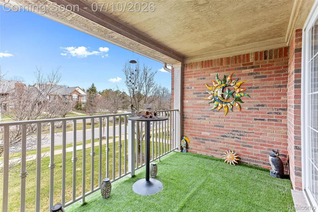 3553 Oakmonte Boulevard Oakland Charter Township MI 48306