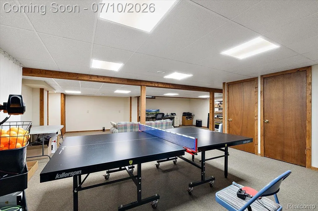21640 Riverview Drive Beverly Hills Village MI 48025