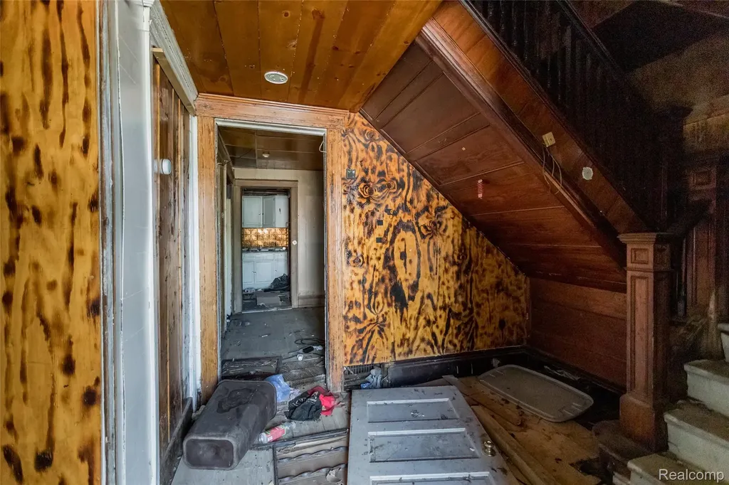1525 Spruce Street Detroit City MI 48216