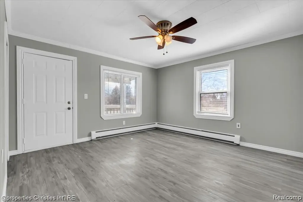7952 Robert Street Taylor City MI 48180