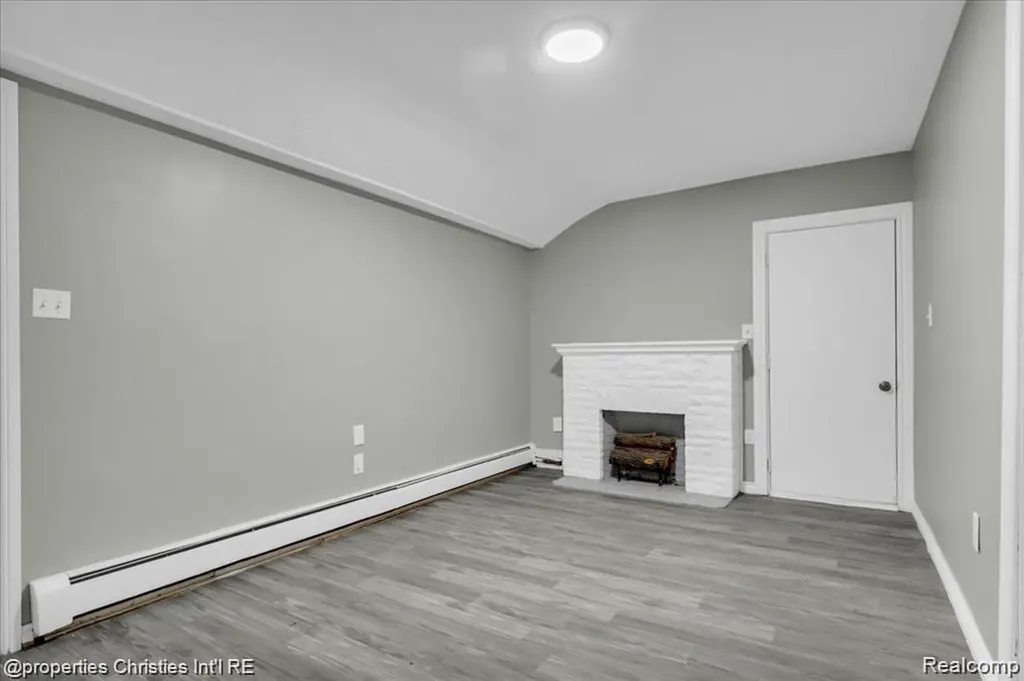 7952 Robert Street Taylor City MI 48180