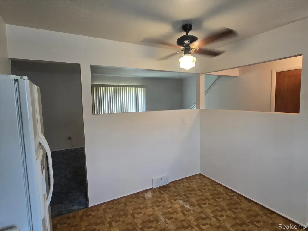 28928 Manchester Street Westland City MI 48185