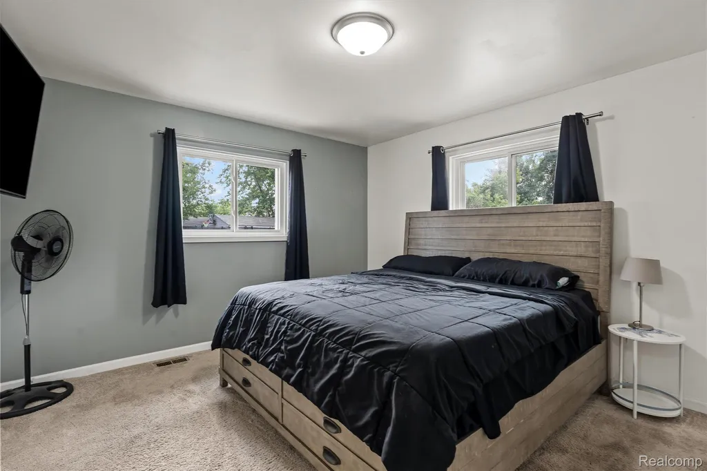 29599 Balmoral Street Garden City City MI 48135