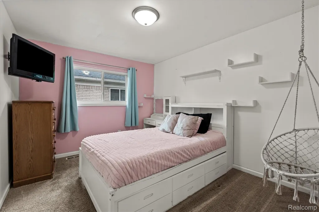 29599 Balmoral Street Garden City City MI 48135
