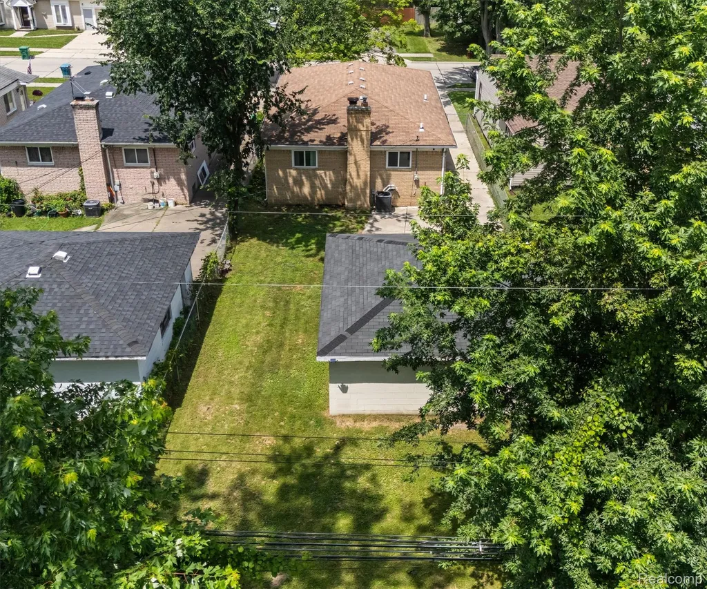 29599 Balmoral Street Garden City City MI 48135