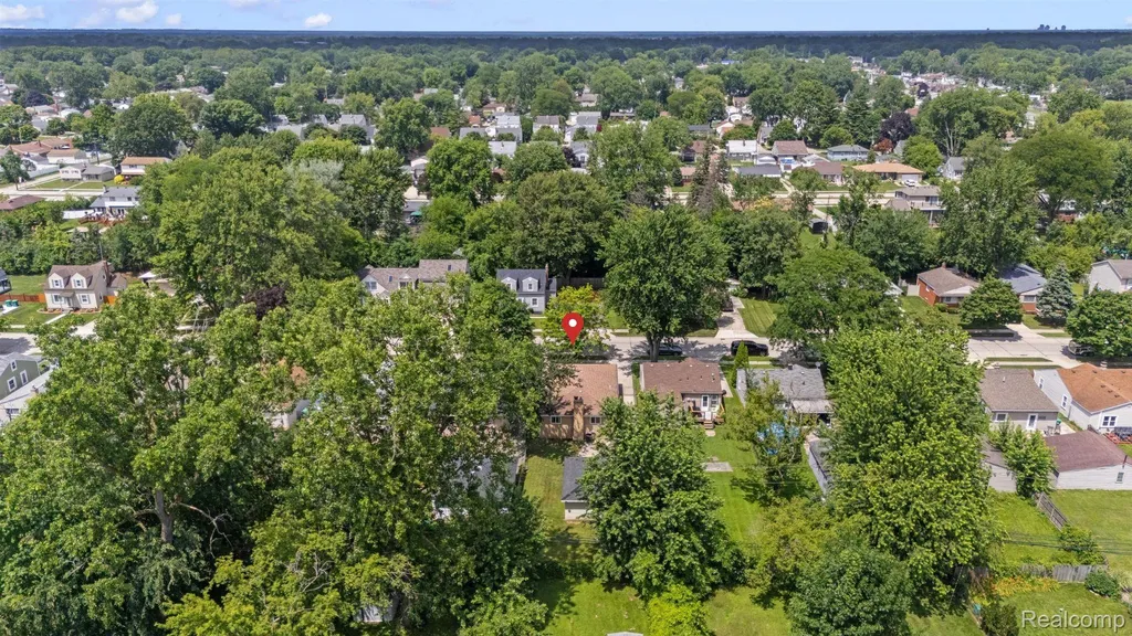 29599 Balmoral Street Garden City City MI 48135
