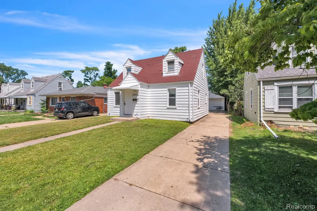 25926 Powers Avenue Dearborn Heights City MI 48125