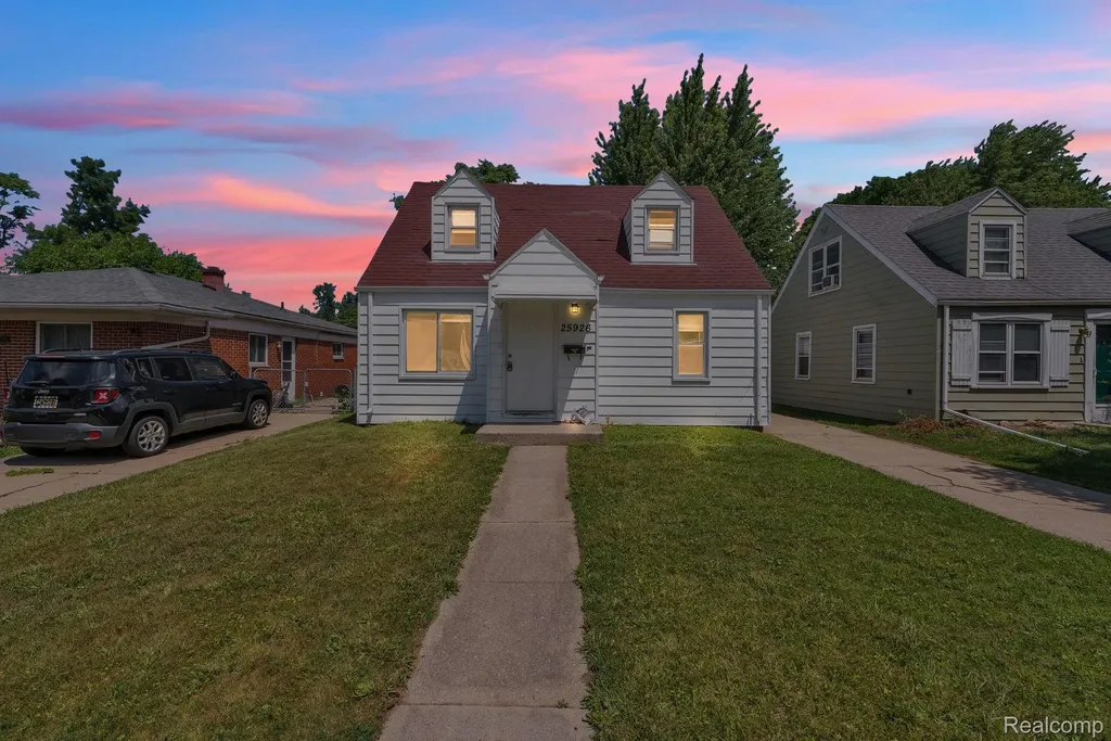 25926 Powers Avenue Dearborn Heights City MI 48125