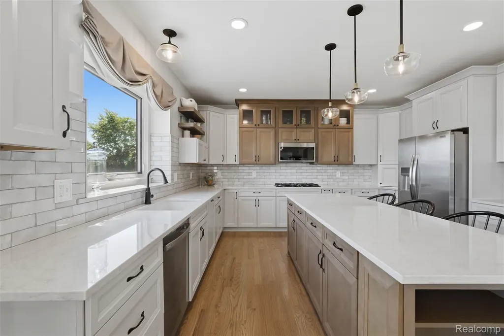 23782 Prescott Lane E Lyon Charter Township MI 48178