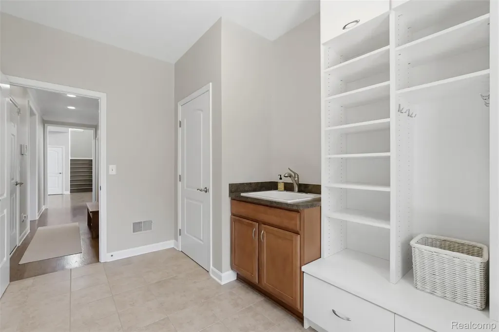 23782 Prescott Lane E Lyon Charter Township MI 48178