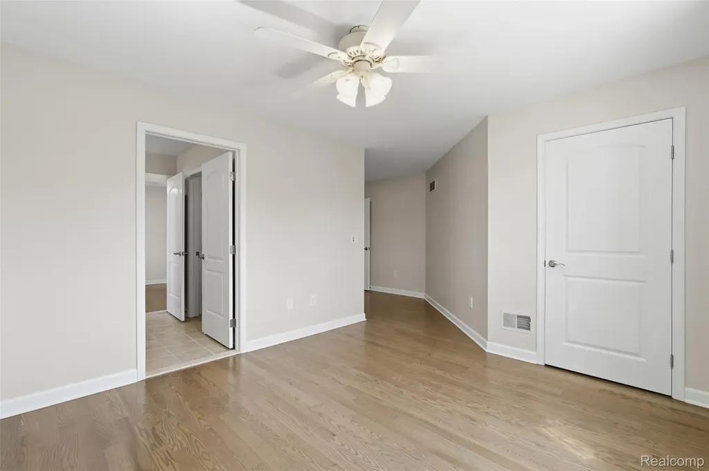 23782 Prescott Lane E Lyon Charter Township MI 48178