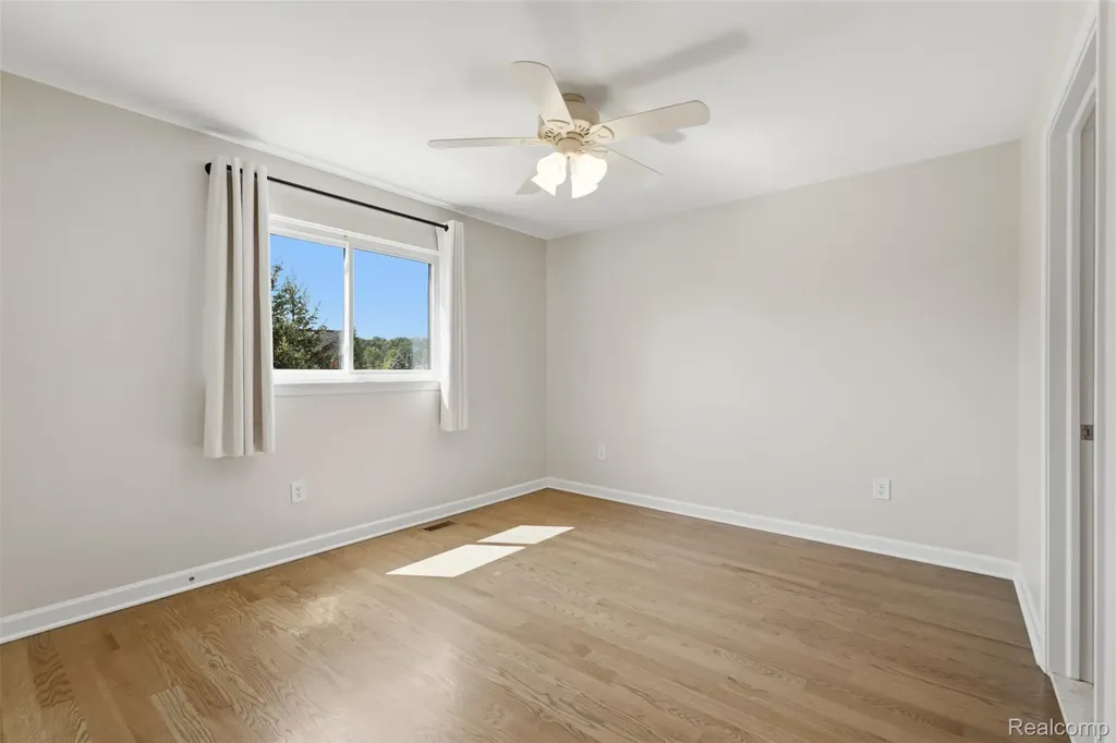 23782 Prescott Lane E Lyon Charter Township MI 48178
