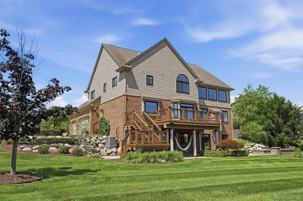 23782 Prescott Lane E Lyon Charter Township MI 48178