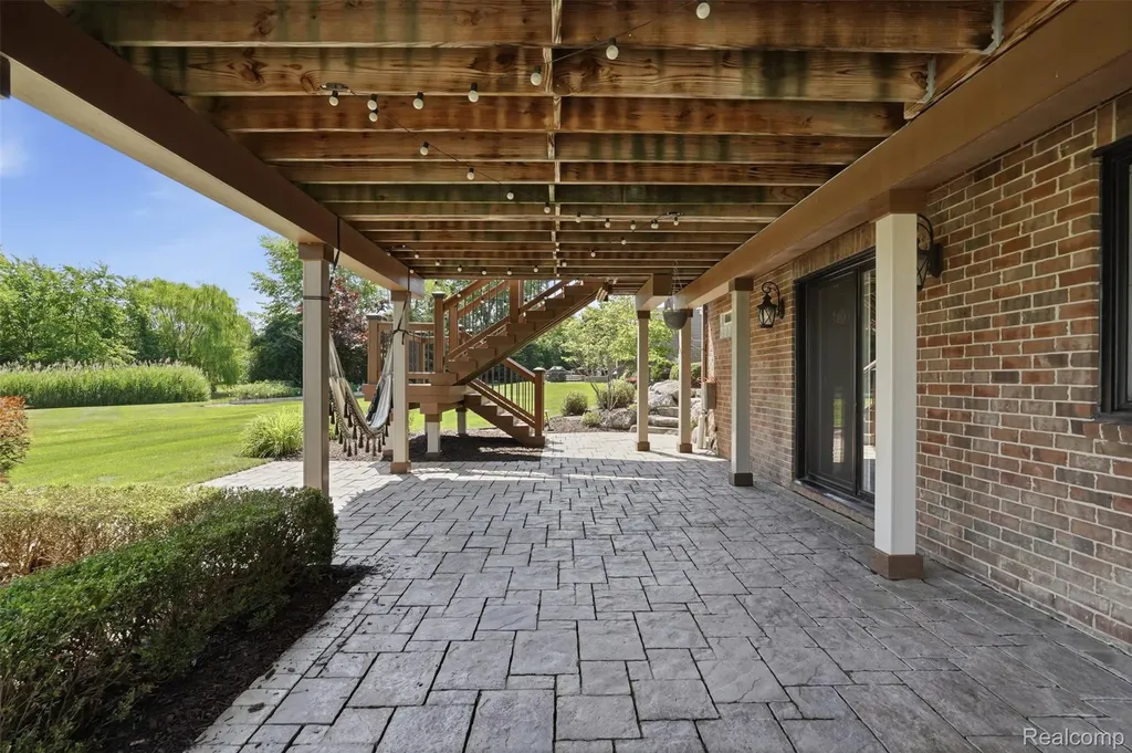 23782 Prescott Lane E Lyon Charter Township MI 48178