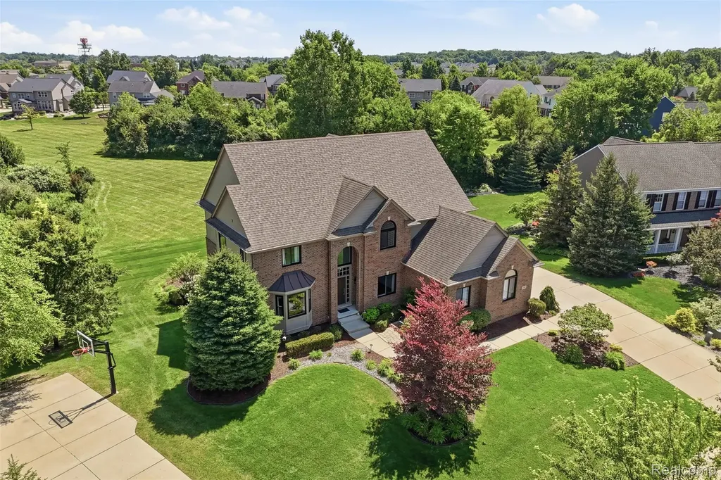 23782 Prescott Lane E Lyon Charter Township MI 48178
