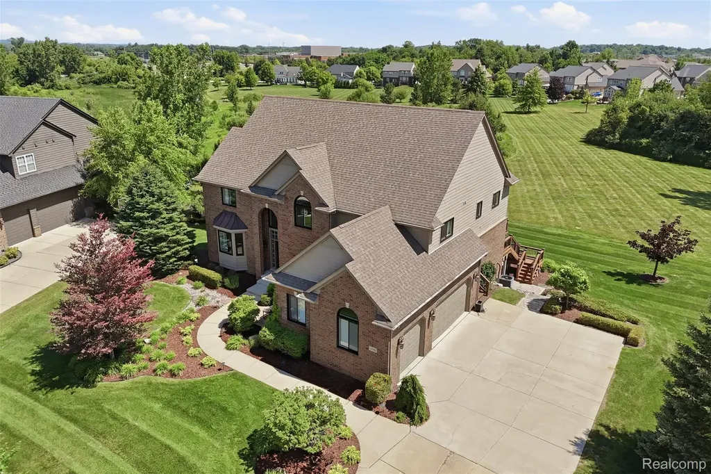 23782 Prescott Lane E Lyon Charter Township MI 48178