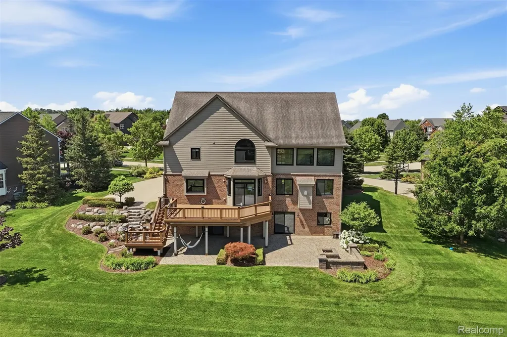 23782 Prescott Lane E Lyon Charter Township MI 48178