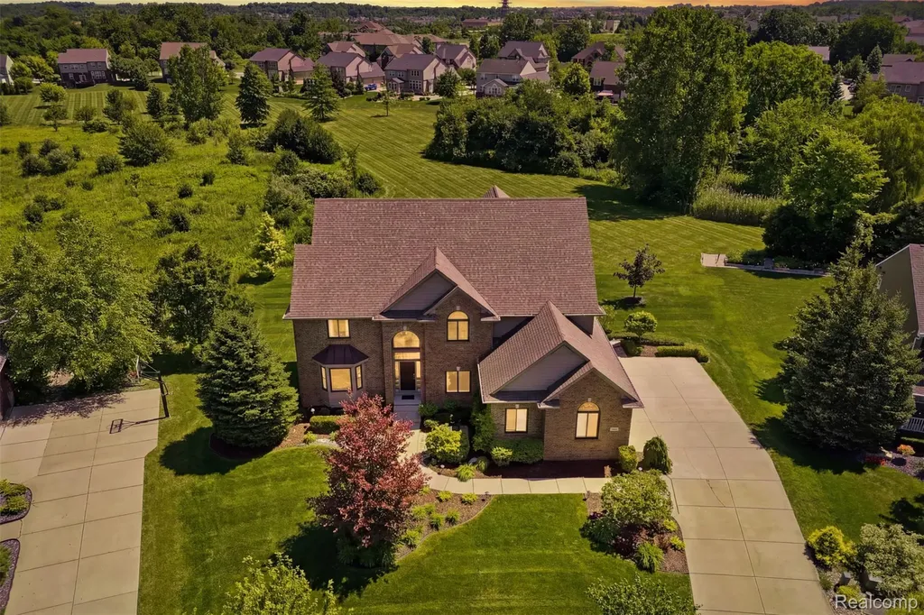 23782 Prescott Lane E Lyon Charter Township MI 48178