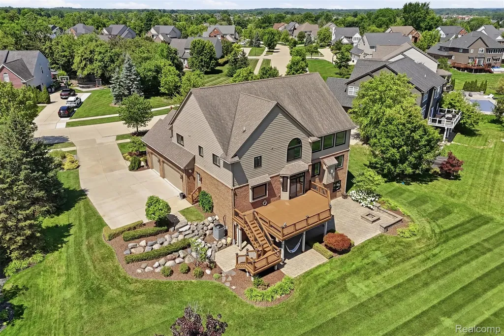 23782 Prescott Lane E Lyon Charter Township MI 48178