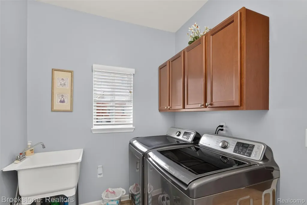 3773 Eagle Creek Drive Shelby Charter Township MI 48317