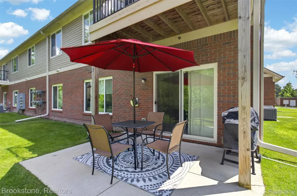 3773 Eagle Creek Drive Shelby Charter Township MI 48317