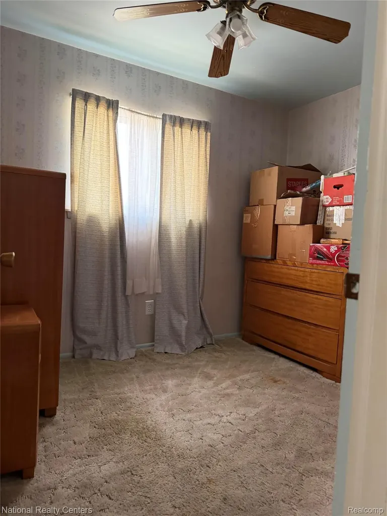 14400 Stonehouse Avenue Livonia City MI 48154