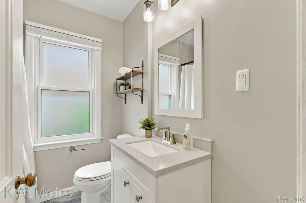 1458 Hampton Road Grosse Pointe Woods City MI 48236
