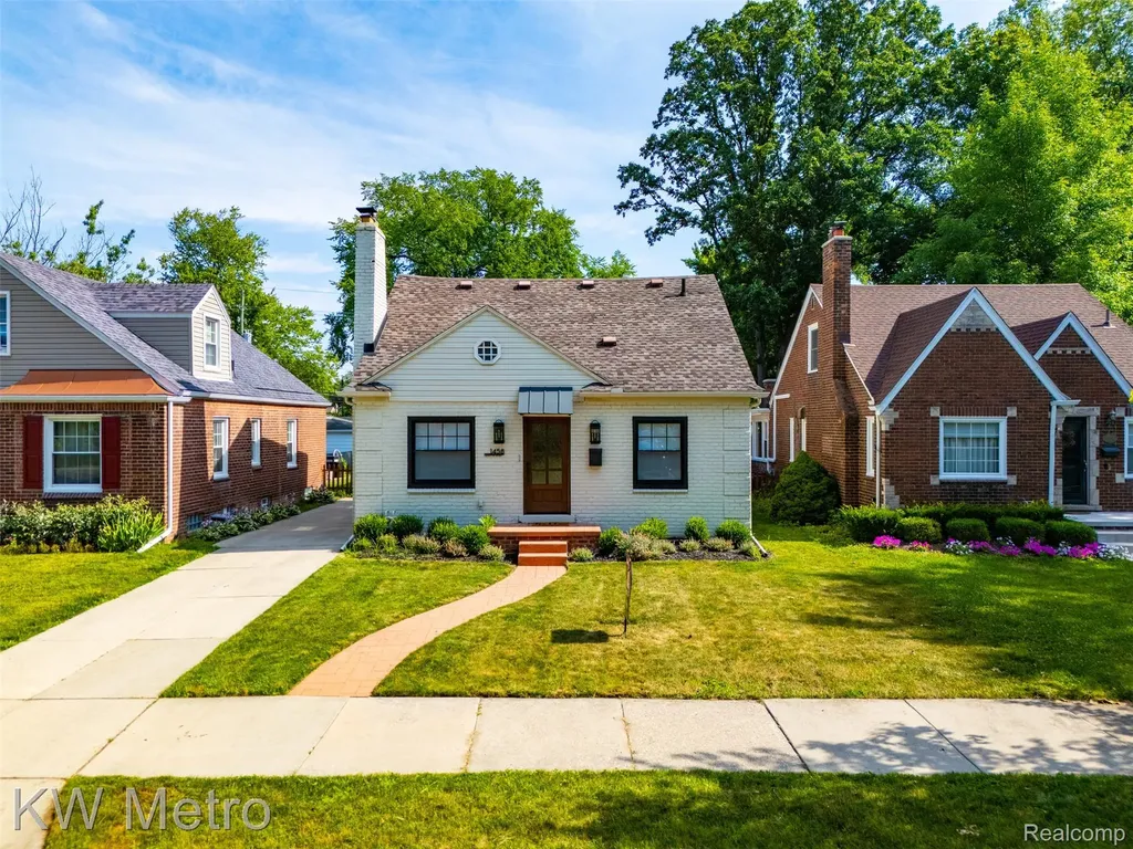 1458 Hampton Road Grosse Pointe Woods City MI 48236